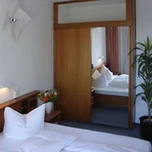 Berlin 4* 辛德尔芬根