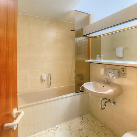 Berlin 4*